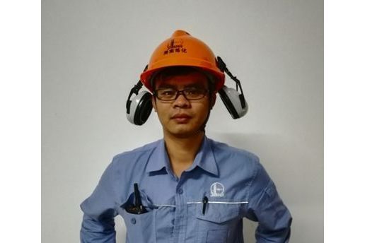 陳訓金(中國石化海南煉油化工有限公司芳烴部班長) 陳訓金(中國石化海南煉油化工有限公司芳烴部班長)