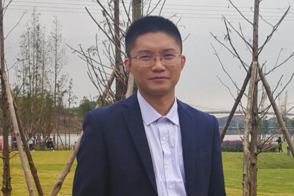 周恆宇(重慶大學數學與統計學院副研究員) 周恆宇(重慶大學數學與統計學院副研究員)