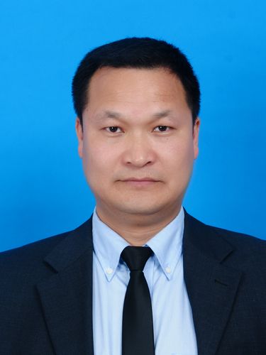 謝華山(四川省成都市雙流區投資促進局黨組成員、副局長) 謝華山(四川省成都市雙流區投資促進局黨組成員、副局長)