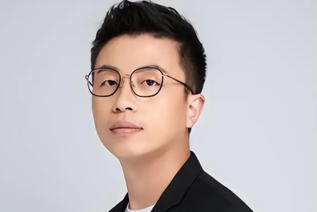 王雄(王小鹵創始人兼CEO) 王雄(王小鹵創始人兼CEO)
