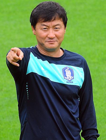李光宗(韓國足球教練員) 李光宗(韓國足球教練員)