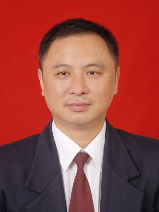 譚成勇(重慶市萬州區龍沙鎮黨委書記) 譚成勇(重慶市萬州區龍沙鎮黨委書記)