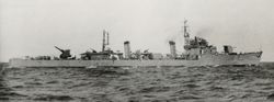 1945年2月攝於橫須賀軍港的荻號