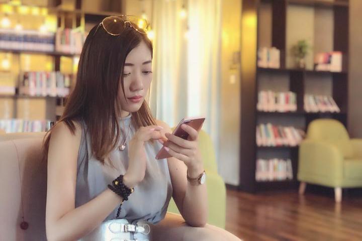 吳莎莎(主持人) 吳莎莎(主持人)