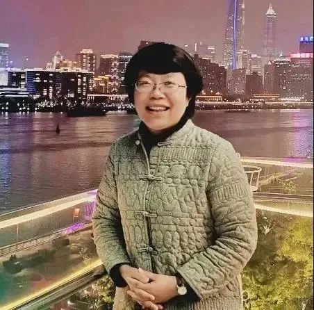 李琳(上海市楊浦高級中學教師) 李琳(上海市楊浦高級中學教師)