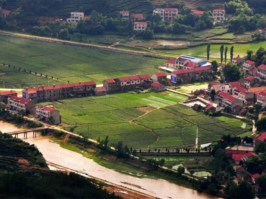 鑼響坳村 鑼響坳村