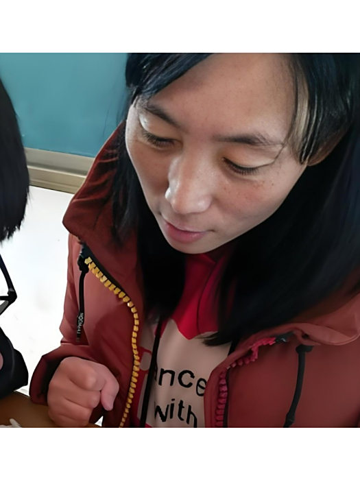 瞿敏(新民市柳河溝學校英語教師) 瞿敏(新民市柳河溝學校英語教師)