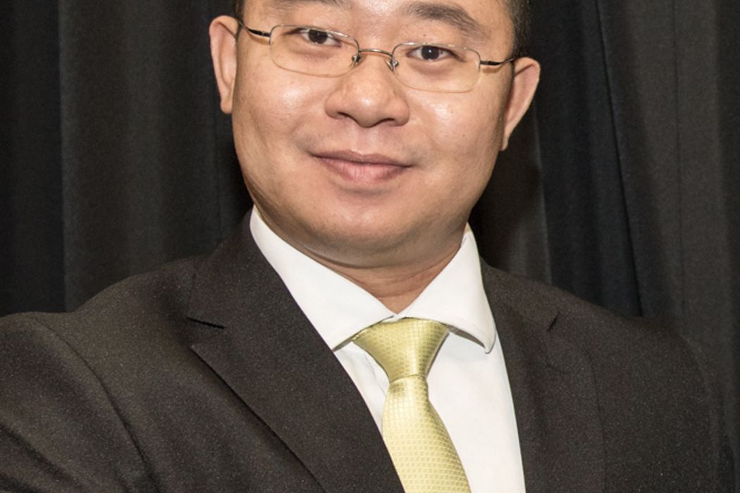 李樹棠(美國易咨范信譽生態科技有限公司董事長) 李樹棠(美國易咨范信譽生態科技有限公司董事長)