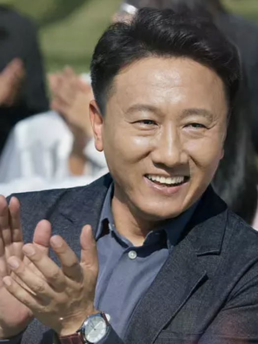 唐援朝(電視劇《愛上海軍藍》中的角色) 唐援朝(電視劇《愛上海軍藍》中的角色)