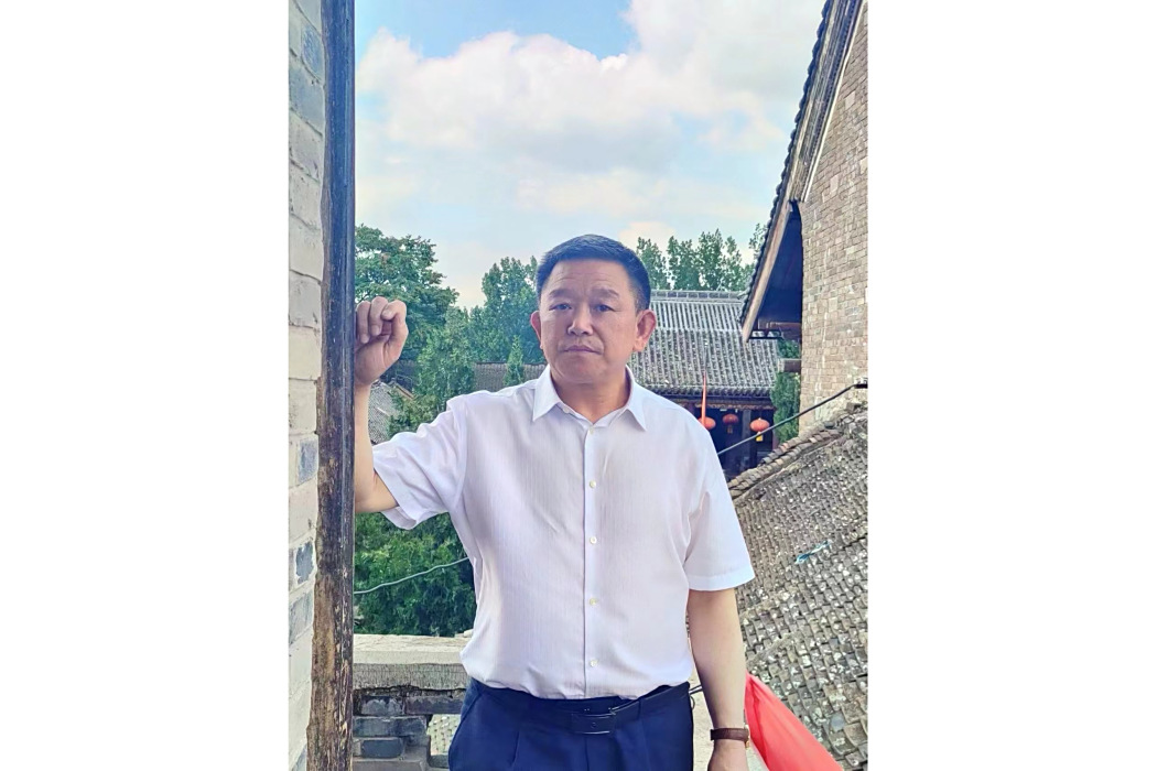董新鐸 董新鐸