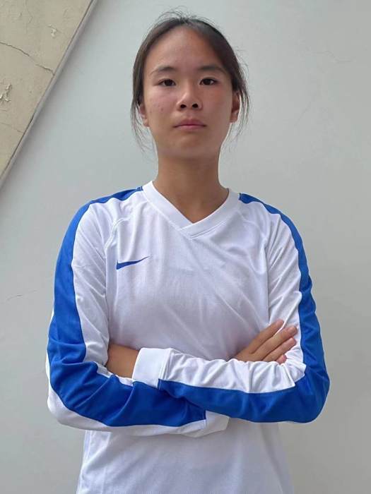 王一茜(中國女子足球運動員，現效力於上海U16女足隊)