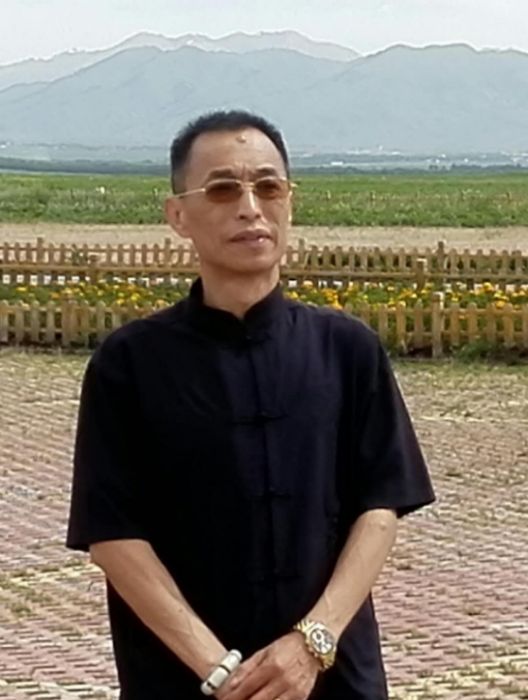 黑輝
