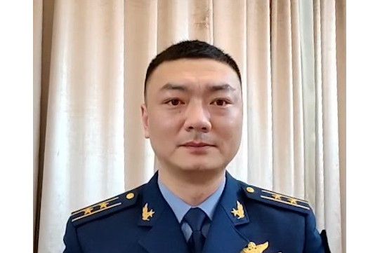 高中強(第十四屆全國人大代表,空軍航空兵某旅副參謀長) 高中強(第十四屆全國人大代表,空軍航空兵某旅副參謀長)