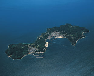 真鍋島俯視圖和姬神島寫照