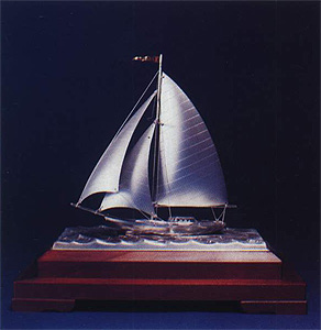 銀質帆船模型