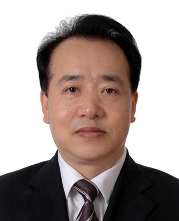 董化成 董化成