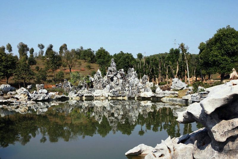 英石園 英石園