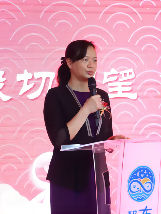 吳鴻英 吳鴻英