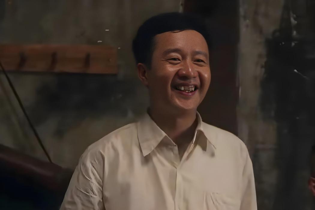 錢富貴(《宜昌保衛戰》中的角色，由岳暘飾演。)