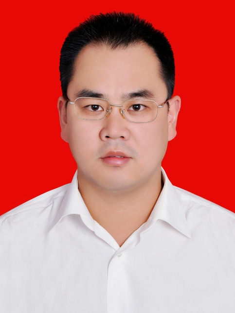 王新華(浙江省衢州市常山縣經濟技術開發區管理委員會黨工委委員、管委會副主任) 王新華(浙江省衢州市常山縣經濟技術開發區管理委員會黨工委委員、管委會副主任)