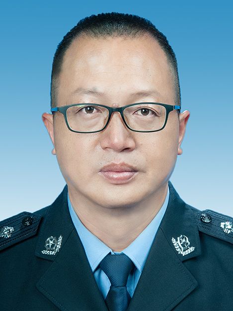楊德春(雲南省楚雄彝族自治州楚雄市公安局黨委副書記、政委) 楊德春(雲南省楚雄彝族自治州楚雄市公安局黨委副書記、政委)
