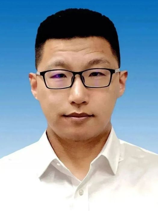 汪琰斌(寧波市鄞州姜山歸本水稻農場負責人) 汪琰斌(寧波市鄞州姜山歸本水稻農場負責人)