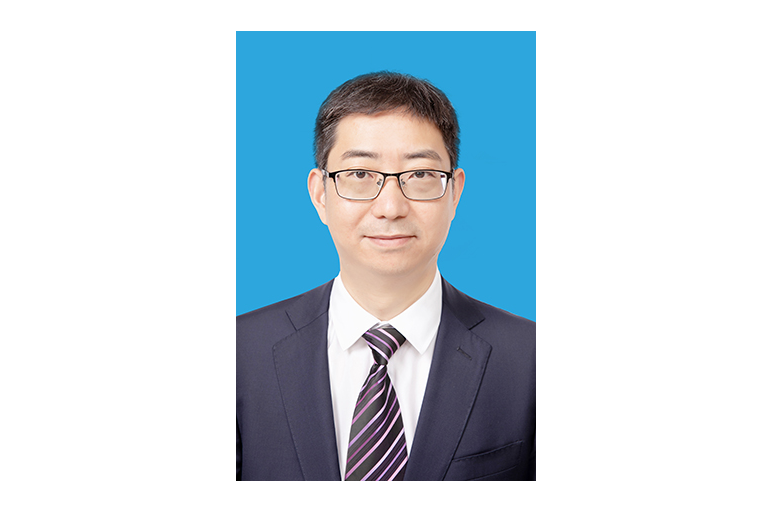吳穎(陝西省農村信用社聯合社安康審計中心副主任) 吳穎(陝西省農村信用社聯合社安康審計中心副主任)