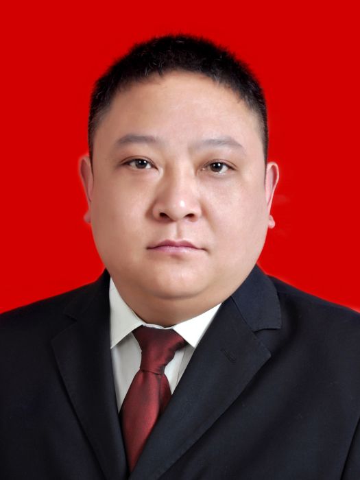 陳小波(重慶市彭水苗族土家族自治縣郁山鎮人民政府副鎮長) 陳小波(重慶市彭水苗族土家族自治縣郁山鎮人民政府副鎮長)