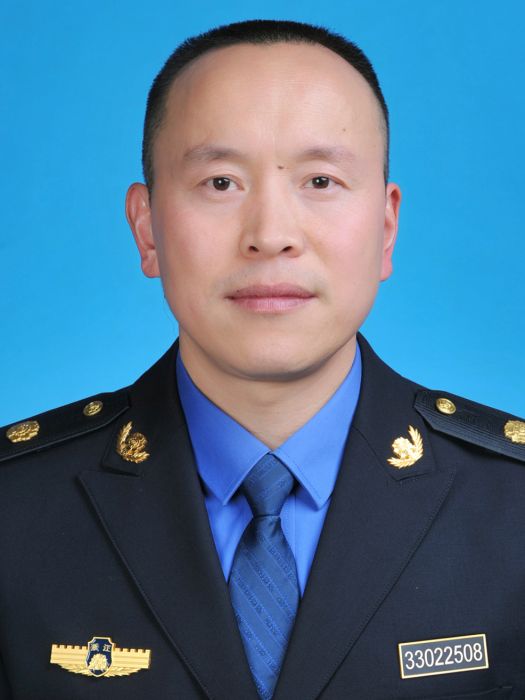 陳開勇(浙江省寧波市北侖區綜合行政執法局黨委委員、副局長) 陳開勇(浙江省寧波市北侖區綜合行政執法局黨委委員、副局長)