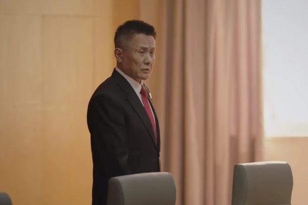 張偉民(當代法治案情劇《底線》中的角色) 張偉民(當代法治案情劇《底線》中的角色)