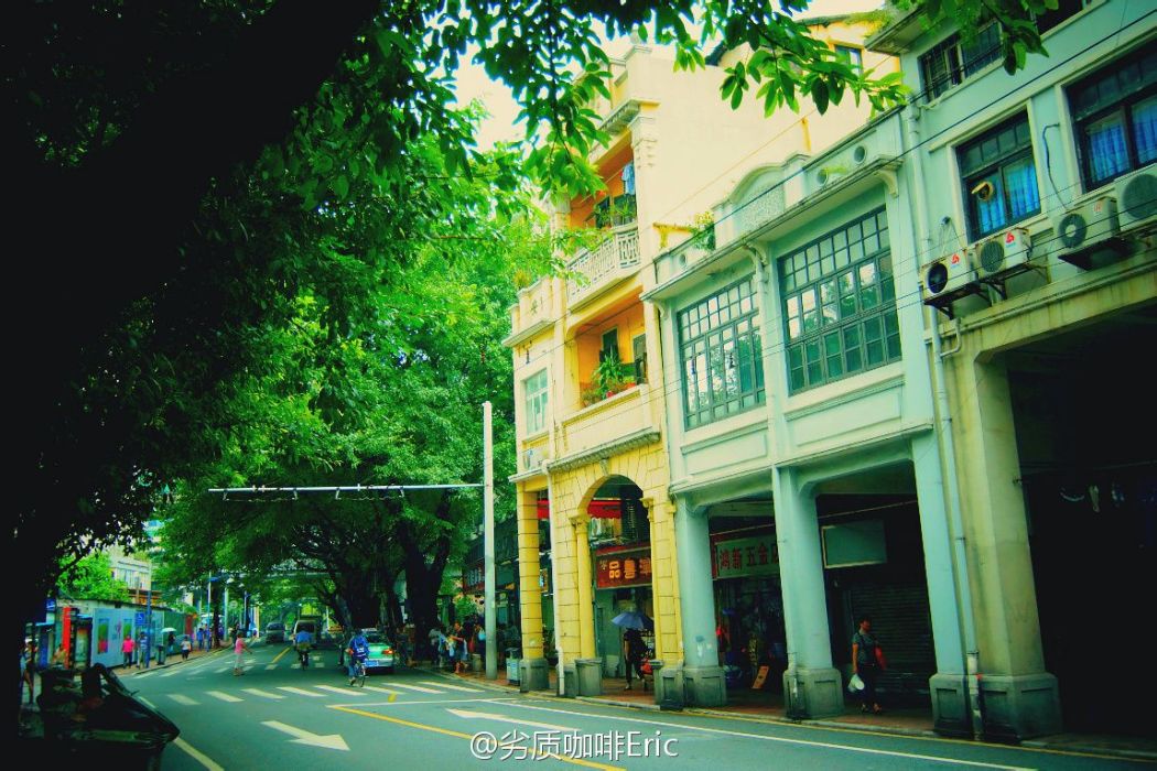 東華西路 東華西路