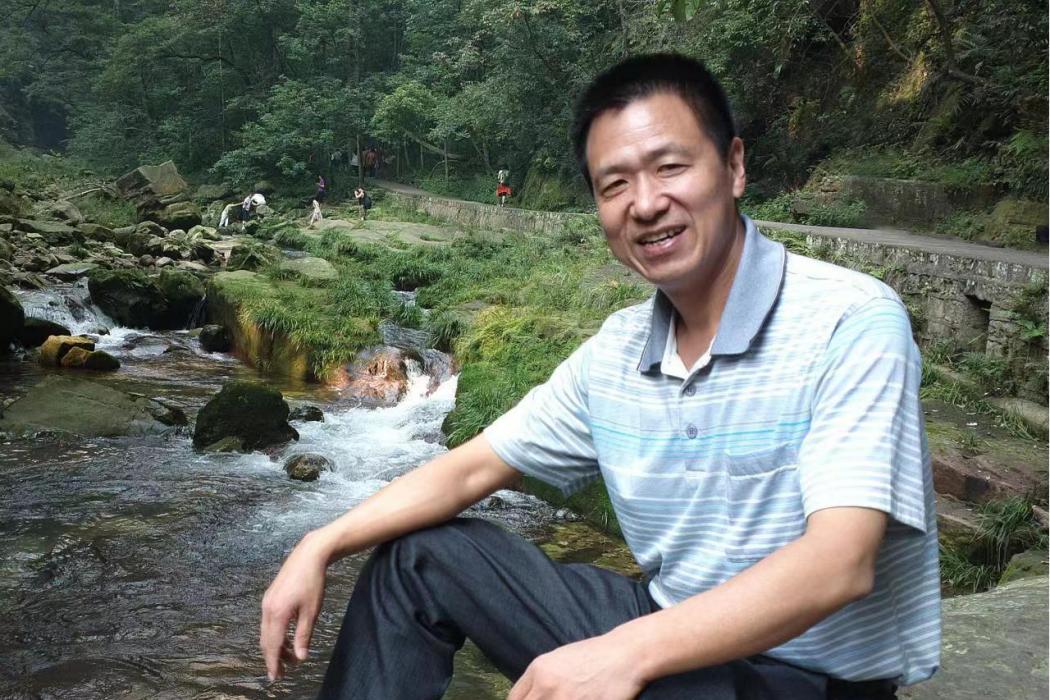 吳學根 吳學根