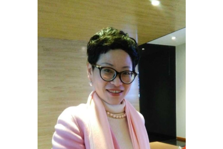 陳香(鎮江元致亨食品有限公司總經理兼市場運營總監、工會副主席) 陳香(鎮江元致亨食品有限公司總經理兼市場運營總監、工會副主席)