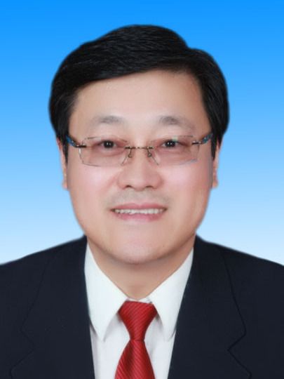 王利(內蒙古自治區赤峰市區域經濟合作局黨組書記、局長) 王利(內蒙古自治區赤峰市區域經濟合作局黨組書記、局長)