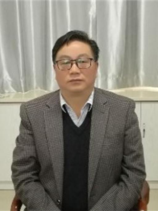 張東方(安徽省馬鞍山市含山縣生態環境分局副局長) 張東方(安徽省馬鞍山市含山縣生態環境分局副局長)