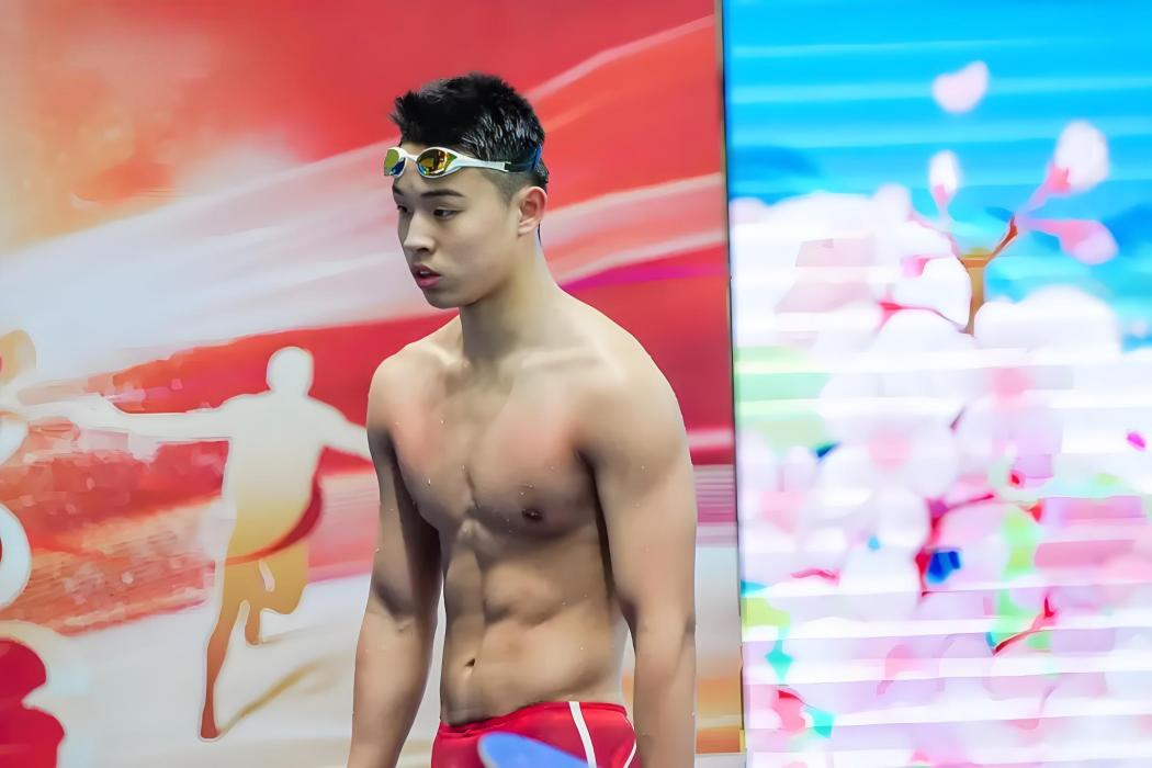 林宇宸(中國男子游泳運動員,主攻蝶泳項目) 林宇宸(中國男子游泳運動員,主攻蝶泳項目)