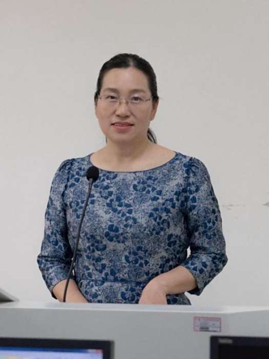 李愛紅(河南財政金融學院教師、教學名師) 李愛紅(河南財政金融學院教師、教學名師)