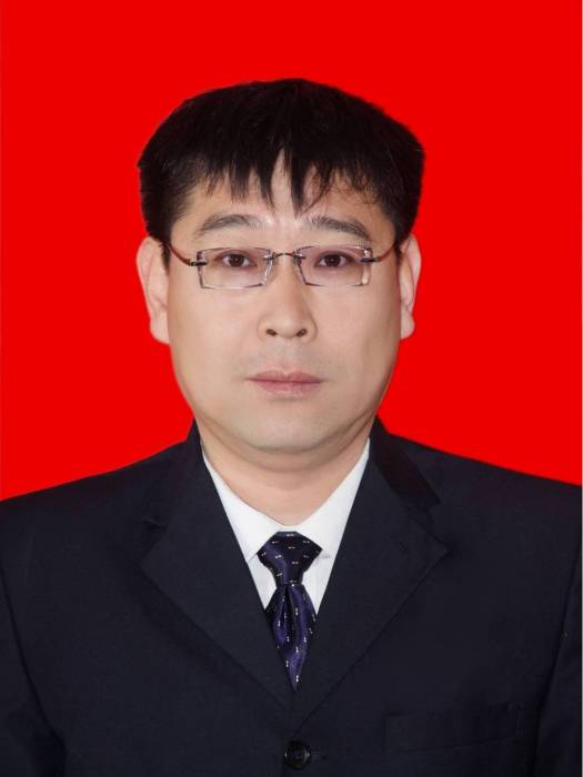 李子鋒(遼寧省葫蘆島市綏中縣教育局黨組成員、副局長) 李子鋒(遼寧省葫蘆島市綏中縣教育局黨組成員、副局長)