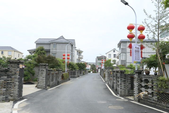 萬田村(浙江省衢州市柯城區萬田鄉下轄行政村) 萬田村(浙江省衢州市柯城區萬田鄉下轄行政村)