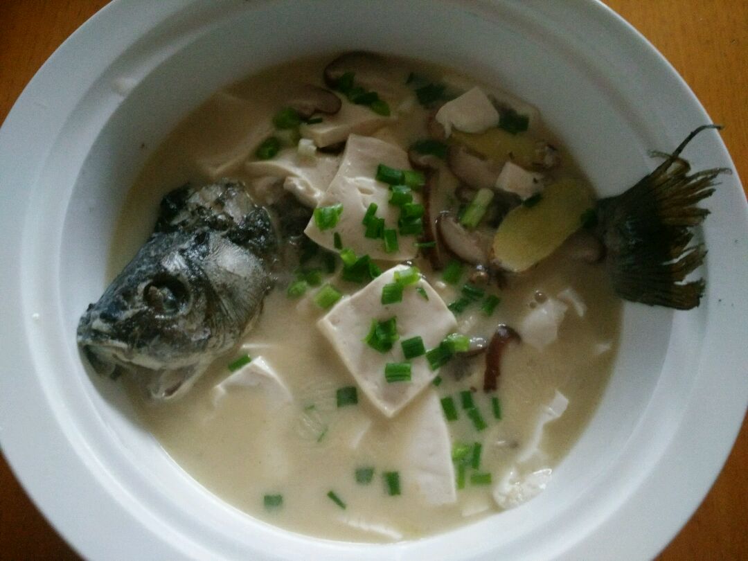 鯽魚燉豆腐菜譜