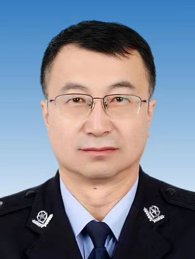 段建軍(內蒙古自治區烏蘭察布市察哈爾右翼後旗公安局黨委委員、副局長) 段建軍(內蒙古自治區烏蘭察布市察哈爾右翼後旗公安局黨委委員、副局長)