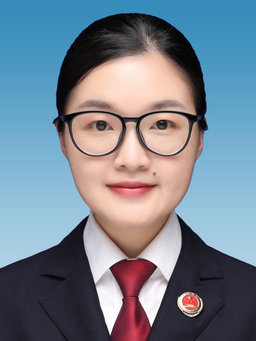陳婷婷(福建省漳州市龍文區人民檢察院黨組成員、政治部主任) 陳婷婷(福建省漳州市龍文區人民檢察院黨組成員、政治部主任)