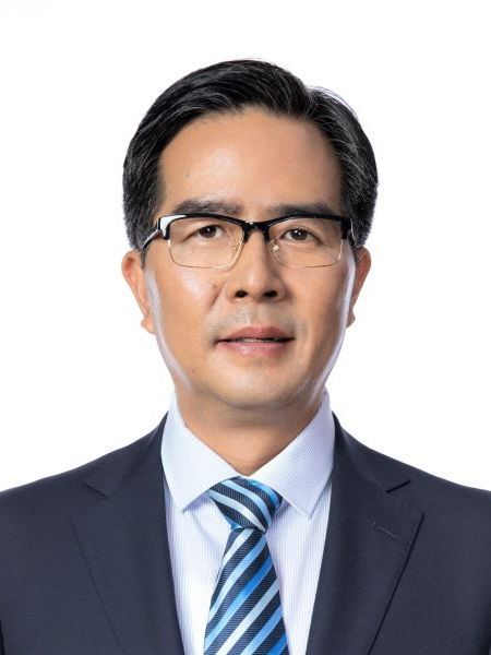 高山(中國貴州茅台酒廠(集團)有限責任公司黨委副書記、工會主席) 高山(中國貴州茅台酒廠(集團)有限責任公司黨委副書記、工會主席)
