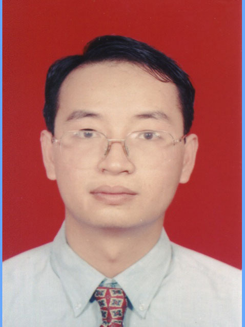 容春華 容春華