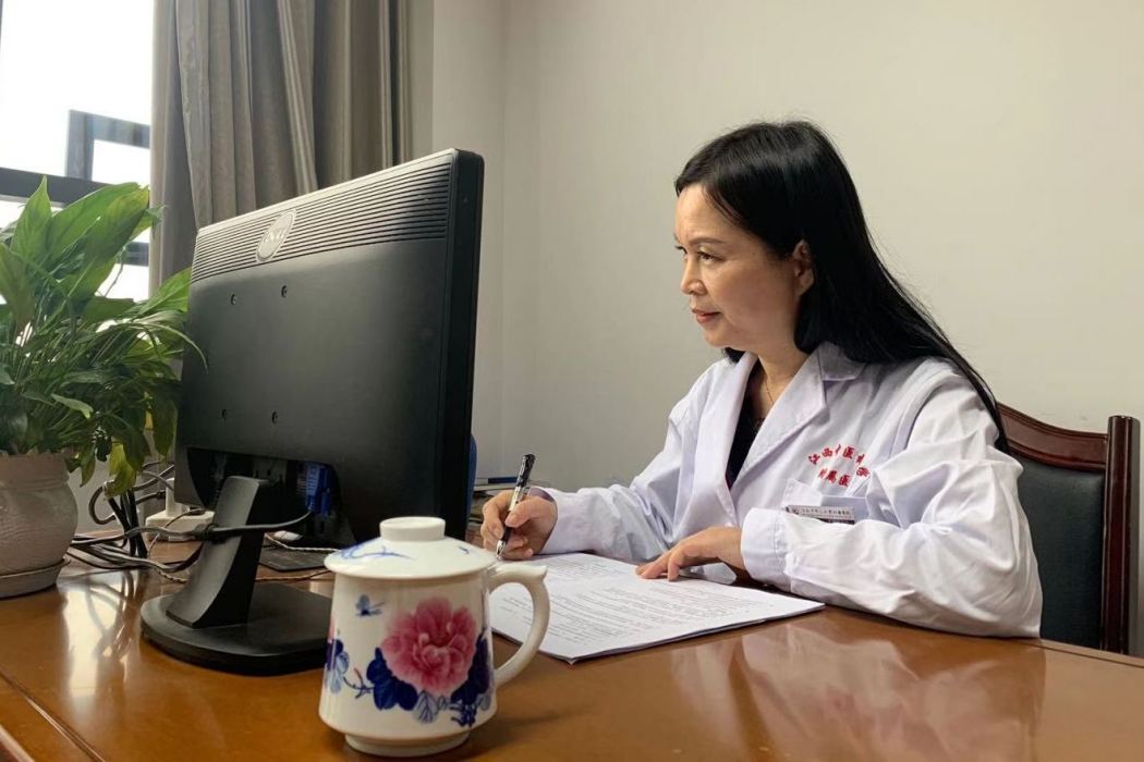 鄧科穗 鄧科穗