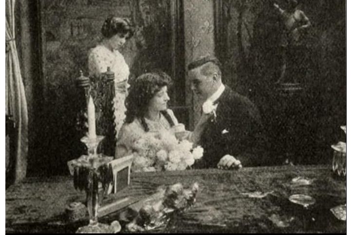 Frou Frou(美國1914年Eugene Moore執導的電影) Frou Frou(美國1914年Eugene Moore執導的電影)