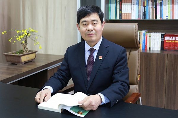 孫長順(江蘇淮安市第一山中學執行校長) 孫長順(江蘇淮安市第一山中學執行校長)