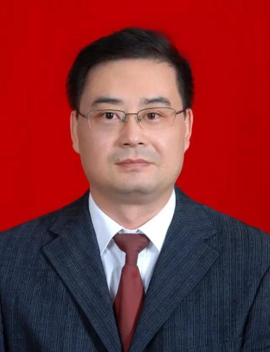 何松濤(金華市義烏市委組織部幹部二科科長) 何松濤(金華市義烏市委組織部幹部二科科長)