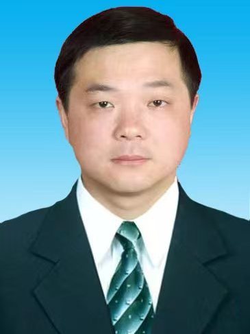方華忠(江西省九江市彭澤縣審計局黨組成員、縣經濟責任審計工作聯席會議辦公室主任) 方華忠(江西省九江市彭澤縣審計局黨組成員、縣經濟責任審計工作聯席會議辦公室主任)