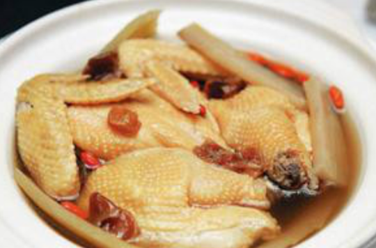 淮山清湯燉老雞